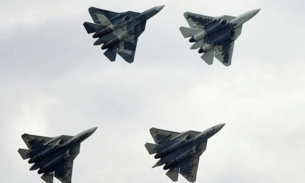 Su-57: Μπορεί το stealth μαχητικό να αλλάξει τα δεδομένα αεροπορικής ισχύος της Ρωσίας;